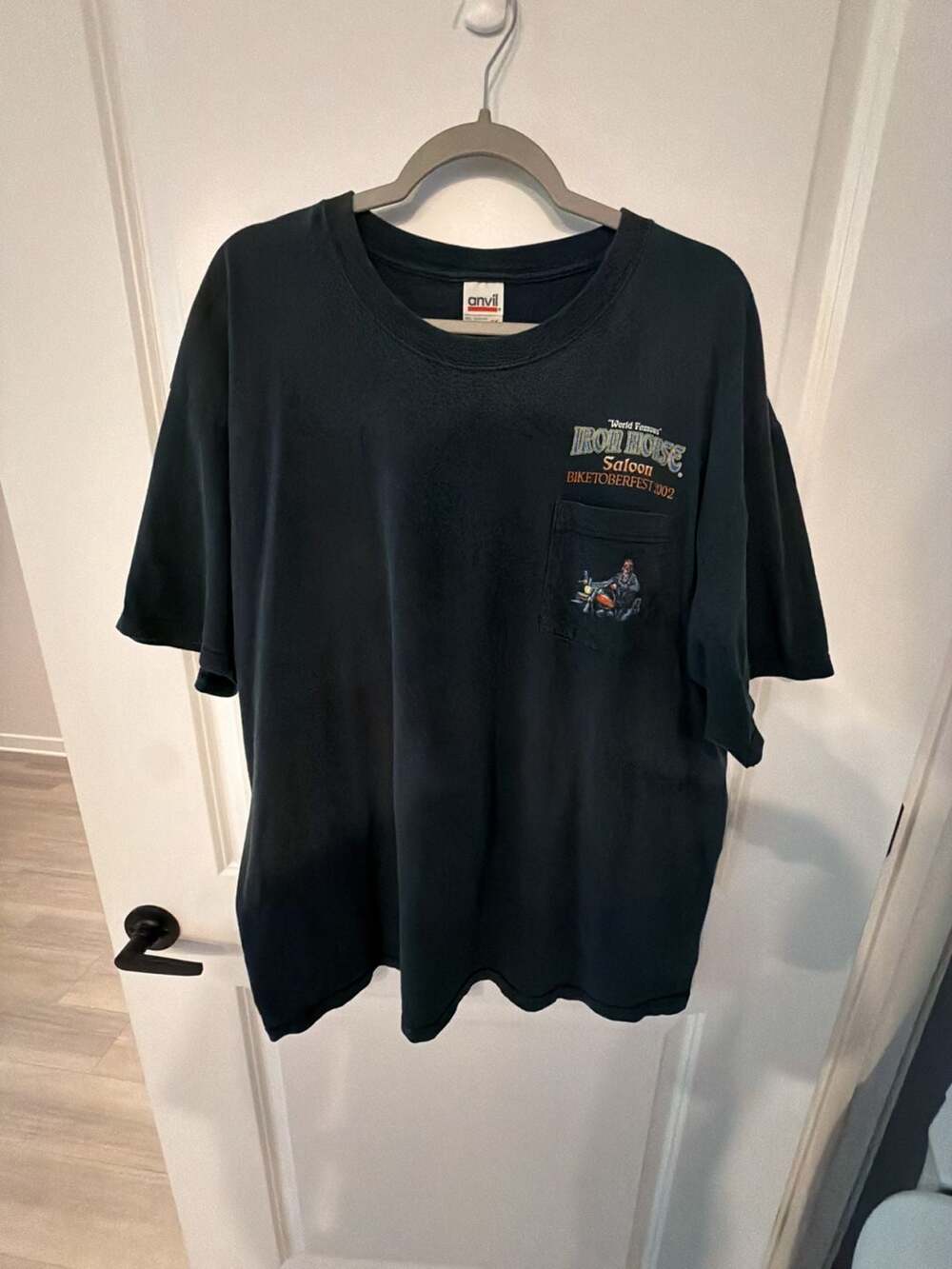Red Anvil Tag Iron Horse Saloon Biketoberfest 2002 T-Shirt Size 2XL